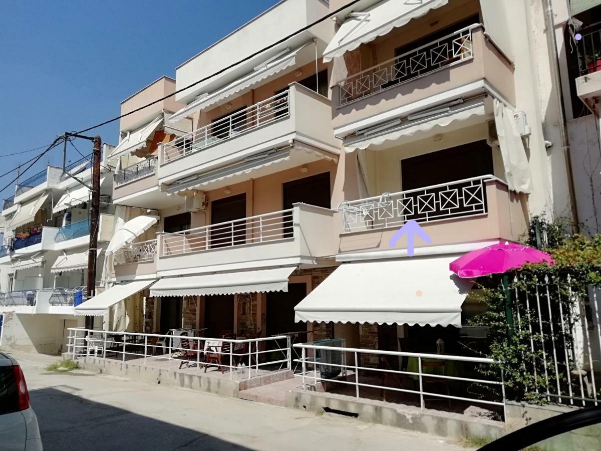 Christina Apartment Νεα Περαμοσ Nea Peramos  Exterior photo